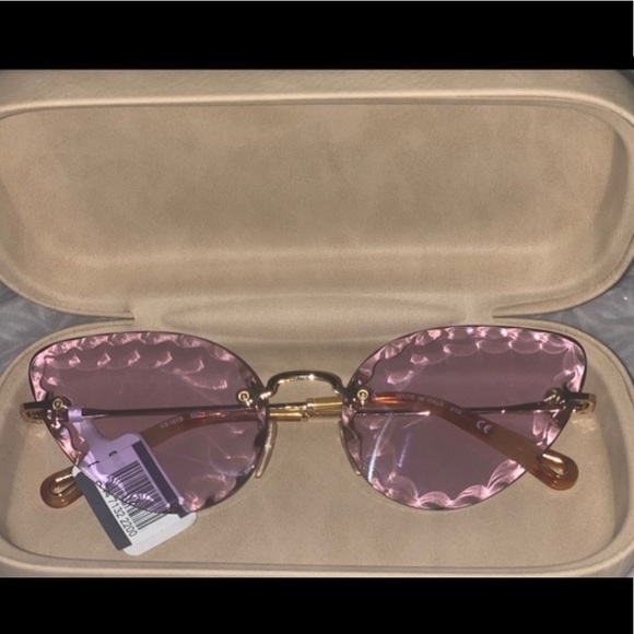 Chloe SEND OFFERS- - Picture 5 of 10